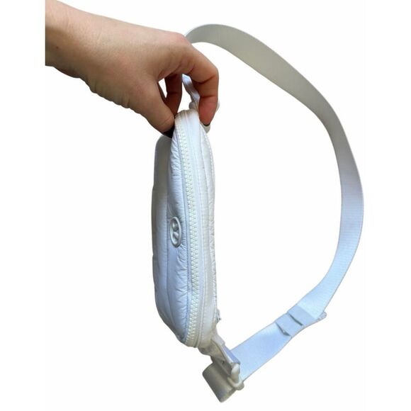 Lululemon Belt Bag Unisex Everywhere 2L Wunder Puff ShoulderPack White - Picture 7 of 12